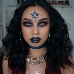 pinterest: @ nandeezy † Fortune Teller Costume, Make Up Diy, Bronze Makeup, Halloween Costumes Makeup