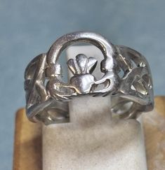 Sterling Silver Claddagh Ring 3.7g Size 5 m14/ce Silver Claddagh Ring, Claddagh Ring, Claddagh Rings, Philadelphia Pa, Sterling Silber, Philadelphia, Beauty Book, Jewelry Rings, Accessory Gift