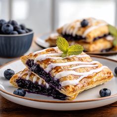 Blueberry Toaster Strudels : Easy Homemade Recipe