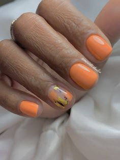 Gel Overlay Nails, Overlay Nails, Classy Acrylic, Gel Overlay, Nail Colour, Nails Colors, Orange Nails, Peach Orange