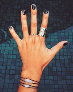 Short, black nails. It's either something really short or dramatic coffin nails. There's no In between Kourtney Kardashian, Mani Pedi, Khloe Kardashian, Stiletto Nails, All Things Beauty, Black Nails, Nail Art Design