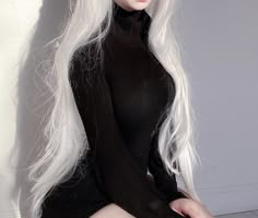 White Hair Ponytail Aesthetic, White Hair Outfit, Manon Blackbeak Aesthetic, White Hair Aesthetic, Asterin Blackbeak, White Hair Girl, White Hair Long, White Hair Extensions