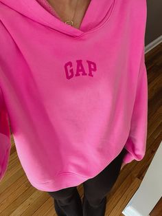 Hot Pink Hoodie Outfit, Pink Hoodie Outfit, Hoodie Outfit Ideas, Outfit Ideas Comfy, Hot Pink Outfit, Outfit Inspo Spring