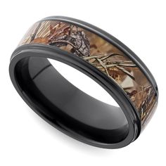 men's wedding band with realtree camo inlay and black ceramic center