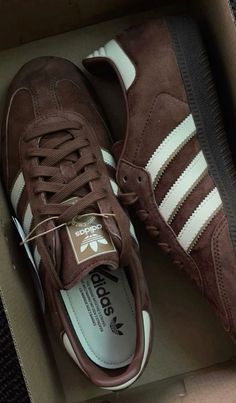 Brown Aesthetic Shoes, Adidas Samba Brown, Adidas Aesthetic, Dr Shoes, Jordan Shoes Girls, Shoes Heels Classy, Shoe Wishlist, Funky Shoes, Stunning Shoes