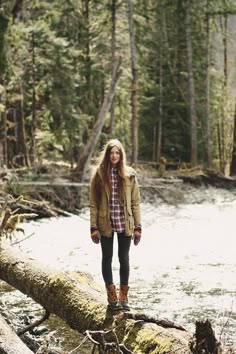 #threadventurefall2017 Camping Outfits, Bean Boots, Looks Black, Outdoor Fashion, Winter Trends, 가을 패션, Hiking Outfit, Mode Vintage, Looks Style