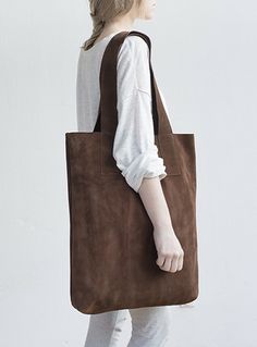 Mum & Co SHOULDER BAG Yoga Classes, Black Tote, Here Comes, Yoga Class, Wide Straps, Soft Suede, Leather Goods, Early Morning