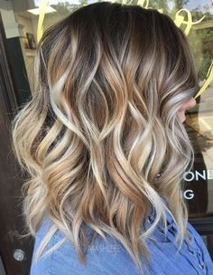 Dark Roots Blonde Tips, Shoulder Length Haircut With Layers Wavy, Thick Hair Cuts, Redken Shades, Lob Hairstyle, Shoulder Length Hair Cuts, Brown Blonde Hair, Ombre Hair Color, Haircut For Thick Hair