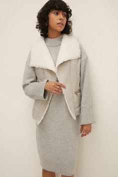 Style: GiletFabric: BorgLength: RegularSleeve Length: SleevelessDiscover our full range of women's jackets Womens Teddy, Knitted Dresses, Soft Teddy, Sitges, Oasis Fashion, Women's Jackets, Layered Look, Fashion Face, Knit Dress