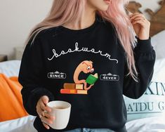 Boekenwurm Sweatshirt Leesachtige trui Boekenclub - Etsy Nederland Book Merch, Club Sweatshirts