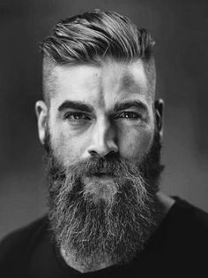 Man With A Beard, Mens Hairstyles With Beard, Beard Styles Short, Beard Growth Oil