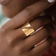 This Is A Brand New Boutique Fashion Jewelry Item, Will Not Contain Merchant Tags. Gold Plated Stainless Steel Hypoallergenic Water Proof Open Bar Style Ring Free Shipping Thick Gold Ring, Chic Rings, Ringe Gold, Wide Ring, Party Rings, Wide Rings, Gold Band Ring, Chic Jewelry, Gold Accessories