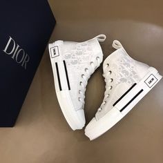 PRODUCT DETAILS Includes Shipping bags, dustbag sleeper, care manual, booklet, tag. White High Tops, New Years Sales, روتين العناية بالبشرة, Men Shoes Size, Womens Backpack, High Top, Designer Shoes, Christian Dior