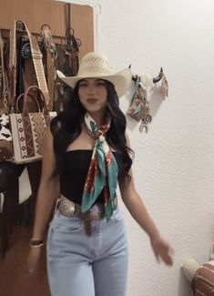 Cute Ranchera Outfits, Ranchero Outfits Women, Mexican Cowgirl Outfits, Tejana Outfits, Vaquera Outfit Mexican, Jaripeo Outfits, Outfit Vaquero, Country Outfits Women, Rodeo Outfit