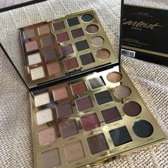 New In Box Still Has Protective Plastic Never Swatched Net Wt 1 G Tarte Makeup Palette, Big Eyeshadow Palette, Tarte Eyeshadow, Tarte Eyeshadow Palette, Tartelette In Bloom, Dark Eyeshadow, Waterproof Eyeshadow, Tarte Cosmetics, Razzle Dazzle