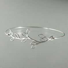 Branch Bracelet, The Bangles, Silver Bangle Bracelet, Bracelet Wedding, Electroformed Jewelry, Mors Dag, Bridesmaid Bracelet, Silver Bangle Bracelets, Silver Bangle