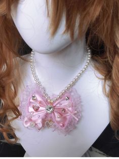 The necklace features a pink bowknot decorated with rhinestones in many shapes, as well as a cut-out heart pendant with lace at the edge of the bow.  This price is for a necklace only. Punk Pastel, Kawaii Hat, Gothic Bag, Heart Shaped Bag, Hime Gyaru, Style Kawaii, Bows Diy, Punk Accessories, Kawaii Hairstyles