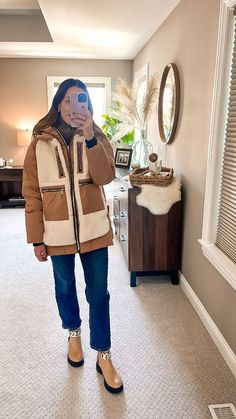 Snow fit season Banff Outfits, 60s Winter Fashion, Winter Essentials Clothes, Outdoorsy Style, Obstacle Courses, Winter Apparel, Diy Winter, Everyday Casual Outfits, Cold Fits