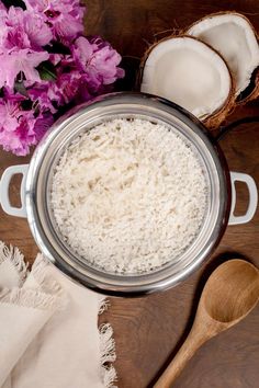 Delicious & easy coconut rice made in a rice cooker! Flavorful, super easy, and made with simple ingredients. Vegan + gluten free! Eat Vegetables, Rice Cooker Recipes, Simple Pantry, Vegan Side Dishes, Vegan Sides