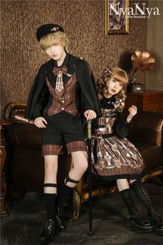 Gothic Poses, Ouji Fashion, Steampunk Couture, Lolita Outfits, Classic Lolita, Twin Outfits, Japanese Street Fashion, J Fashion, Japan Fashion