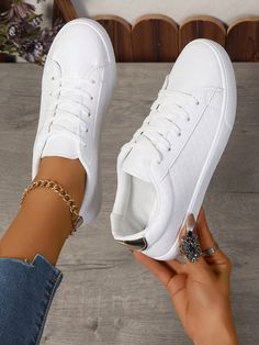 White Sporty Collar   Plain Skate Shoes Embellished  All Women Shoes Cute White Shoes For Women, White Sport Shoes, Plus Size Sneakers, Flat Shoes Outfit, 2024 Shoes, Casual Shoes Women Sneakers, White Flat Shoes, Casual Shoes Outfit, Joggers Shoes