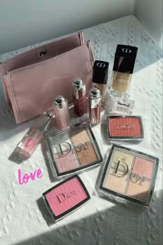 Make Up Dior, Expensive Makeup Brands, Makeup Collection Goals, Foto Insta, Expensive Makeup, Dream Makeup, Dior Makeup