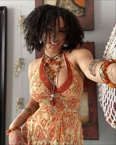 Earth Girl, Earthy Girl, Spiritual Fashion, Estilo Hippy, Earthy Aesthetic, Mode Hippie, Boho Summer Outfits, Earthy Outfits, Estilo Hippie