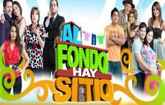 an ad for the tv show fondo hay sitio with many people standing in front of