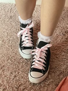 Pink Converse With Ribbon Laces, Pink Ribbon Outfits, Skirt As A Top Outfit, Bows On Shoes, Couqutte Shoes, Lacy Outfits Aesthetic, Outfits With Ribbons, Shoes With Ribbon Laces, Converse Shoes Laces Ideas