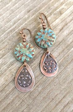 Branding Palette, Essential Jewelry, Necklaces Ideas, Silver Jewelry Box, Jewelry Blue, Bohemian Earrings, Blue Jewelry, Flower Jewelry, Floral Jewellery