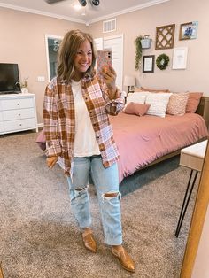 Friday Fashion Favs — Simply Small Town Comfortable Trendy Outfits, Mom Fits, Large Cardigan, Striped Vests, Teacher Outfit, Style Fall, Teacher Outfits, Flare Leggings