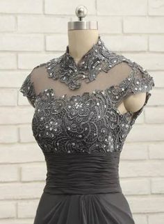 Kleider für die Brautmutter Etuikleid aus Spitze mit hohem Hals und bodenlangem Mother Dress, Lace Cape, Gray Scale, Gray Cap, Dress Mermaid, Dresses Quinceanera, Bride Dresses, Chiffon Lace, Mermaid Dresses