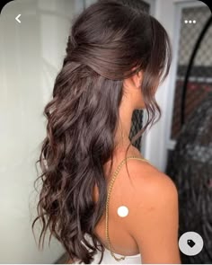 Ideas For Prom Hair, Hair Styles Curls Formal, Curled Hairstyles Bridesmaid, Curls For Bridesmaid, Hair Styles Curled Half Up Half Down, Hair Up Looks, Curled Hair For Formal, Hairstyle Down With Curls, Curled Hair Half Up