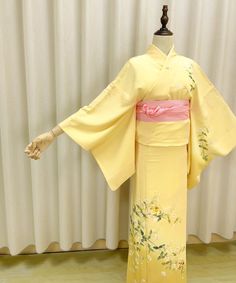 This is a Rank A- Japanese Vintage Antique Houmougi Kimono one pcs only /high quality kimono from Japan. Color: Bright Yellow Photo 1-4: Taken by phone, indoor lighting Photo 5-6: Taken by camera, indoor lighting with extra lighting equipment **The actual colour of the kimono is close to the shades depicted in photos 1-2, which were captured using a phone. 身丈（clothes length from the shoulder): 165cm 裄丈(the length from the center of the neck to the bottom of the sleeve): 67cm 袖丈 (sleeve height): Yellow Kimono, Flower Kimono, Lighting Photo, Japan Color, Lighting Equipment, Japanese Vintage, Silk Kimono, Japanese Kimono, Fantasy Clothing