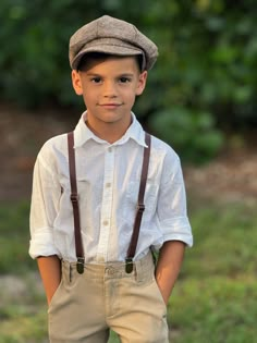 Elevate your style with our handcrafted newsboy hat & Skinny Leather suspenders-ideal for wedding , parties , birthdays and proms. They make a distinguished choice for groomsmen and ring bearers, adding sophisticated touch to any special event . When making a purchase, you can choose from the following options : -Hat only -Hat + Suspenders  - Suspenders only  We Will not accept any  returns based upon color discrepancies - Please contact for FREE color samples .  Skinny Suspenders :  (1/2 inch) Wedding Suspenders Groomsmen, Leather Braces, Groomsmen Suspenders, Brown Suspenders, Suspenders Wedding, Baker Boy Cap, Green Bow Tie, Bearer Outfit, Best Man Gift