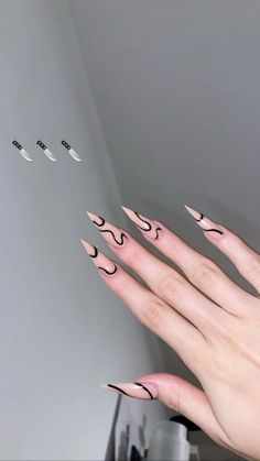 Ongles Goth, Acrylic Nails Stiletto, Horror Nails, Punk Nails, Anime Nails, Edgy Nails, Goth Nails, Grunge Nails