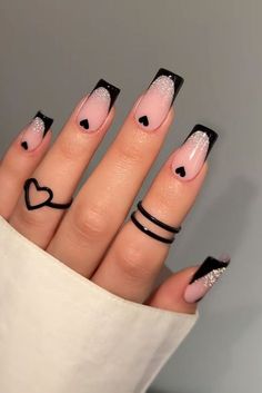 New Job Nail Ideas, Black And White Nail, Black And White Nail Art, Fake Nails Designs, Milky Nails, Fancy Nails Designs, Nagel Tips, Simple Gel Nails, Girly Acrylic Nails