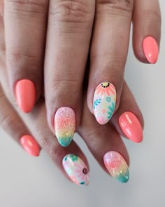 Hawaii Gel Nails Ideas, End Of School Nails, Gel Nails For Hawaii Vacation, Hawaii Nails Short Gel, Cruise Nail Art, June Nail Ideas, Pineapple Gel Nails, Summer Flower Nails 2024, Apres Nails