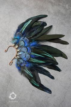 Feather Ear Cuff, Rooster Feathers, Anime Expo, Feather Crafts, Feather Jewelry, Blue Feather, Feathered Hairstyles, Festival Wedding, Fantasy Jewelry