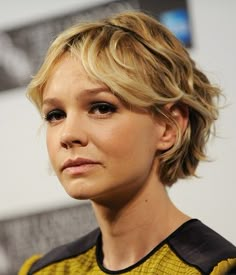 short & layered Carey Mulligan Hair, Carrie Mulligan, Bob Riccio, Androgynous Haircut, Hair Cuts 2017, Carey Mulligan, Trending Hairstyles, Cut My Hair