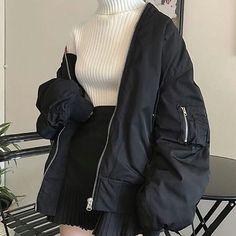 Outfit Essentials, Korean Fashion Outfits, K Fashion, Korean Fashion Trends, Fashion Korean, Korean Street Fashion, Korean Outfits, Grunge Outfits