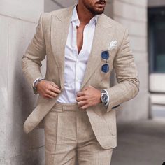 Groomsmen Linen Suits, Mens Summer Suits Wedding, Summer Wedding Suits Men, Summer Wedding Guest Suit, Spring Suits For Men, Linen Groomsmen Attire, Summer Wedding Suits Groom, Suit Summer Men, Linen Suit Wedding