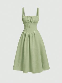 Light Green Cocktail Dress, Green Simple Dress, White And Green Dress, Green Outfits For Women, Verde Lima, Stylish Work Outfits, Fairy Dress, Mode Inspo