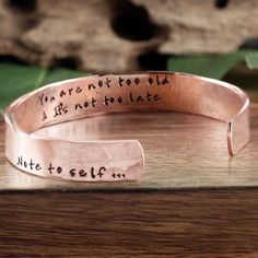 Metal Stamping Projects, Motivational Jewelry, Gift For Bff, Hand Stamped Metal, Metal Stamped Jewelry, Inspirational Bracelets, Encouragement Gifts, Trendy Gifts, Motivational Gifts