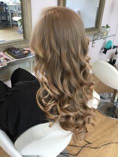 Neutral Blonde Hair, Beige Hair Color, Beige Hair, Neutral Blonde, Dark Blonde, Dream Hair, Blonde Hair Color, Fall Hair, Hair Looks