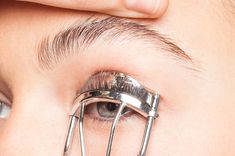 The lash curler is a tricky but essential beauty tool to master. Here, makeup artist James Vincent reveals his secrets to getting perfect lashes every time. Make Eyelashes Longer, Lash Studio, Makeup Tips For Older Women, How To Grow Eyelashes, Beautiful Eyelashes, Curl Lashes, Thicker Eyelashes, Curling Eyelashes, Soft Glam