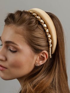 Basic headband is wrapped with a delicate satin ribbon to the touch will make your image incomparably radiant. Wearing it is incredibly pleasant and comfortable due to the smooth satin ribbon and the thin bezel, which fits snugly to the head and guarantees a luxurious look throughout the day. Wear it separately, or combine it with another headband to create a more refined and bright image. Size:Width - 3 cmLength - 41 cm Color: Gold Materials:We pay special attention to the selection of material Rose Gold Headband, Rebecca Black, Headband Women, Gold Headband, Black Headband, Old Money Style, Wedding Headband, Headband Styles, Embroidery Jewelry