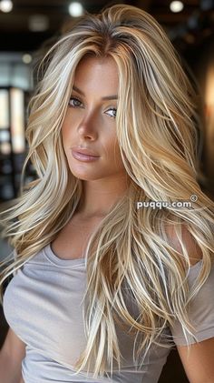 Healthy Blonde Hair, Chin Length Hair, Cute Box Braids Hairstyles, Chique Outfits, Low Lights Hair, Natural Curls Hairstyles, Long Blonde, Haircuts For Long Hair, Curly Hair Tips