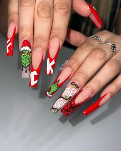 Christmas Grinch Nails, Grinch Nail Designs, Very Easy Makeup, Cute Grinch, Christmas Grinch, Dope Nail Designs, Easy Makeup, Christmas Nails Acrylic