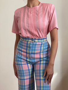 DETAILS Brand: JUDY BOND PETITES Decade: 80’s Fabric: Polyester Color: Pink. Features: Pleated front design, short sleeve, pearl details in the front. Single button neck closure in the back. CONDITION Excellent Vintage Condition ; No rips, stains or holes. MEASUREMENTS Recommended Small depending on desired fit. Please refer to the below measurements. Pit to pit: 19.5” Sleeve length: 9” Shoulder to hemline: 22.5” Spring Outfits Teenage Girl, Pink 80s Outfit, Travel Spring Outfits, Y2k Quince, Outfits Teenage Girl, Toddler Girl Outfits Spring, Vintage Spring Outfits, Y2k Quotes, Teen Spring Outfits